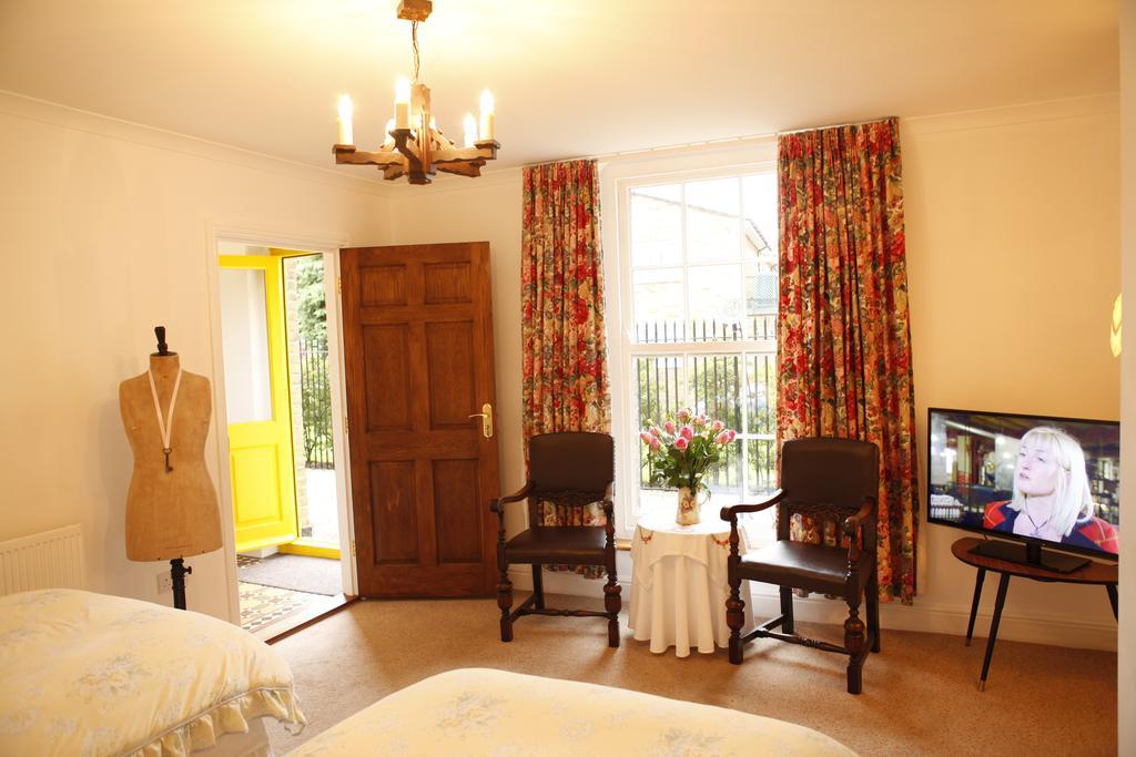 הית'רו Swan Guest House London - Heathrow מראה חיצוני תמונה